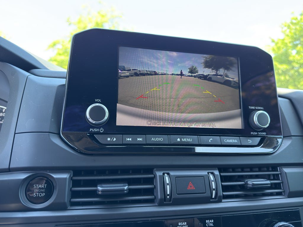 Used 2025 Nissan Pathfinder S FWD image 18