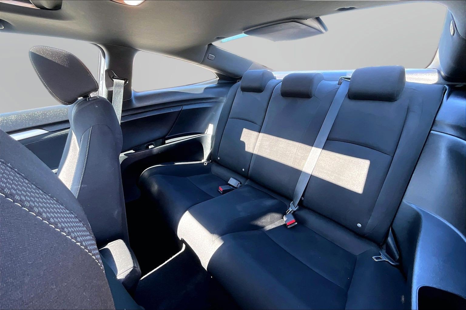 Used 2019 Honda Civic EX image 17