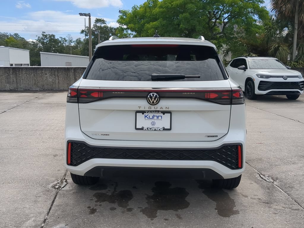 New 2026 Volkswagen Tiguan SEL R-Line AWD/4WD image 4