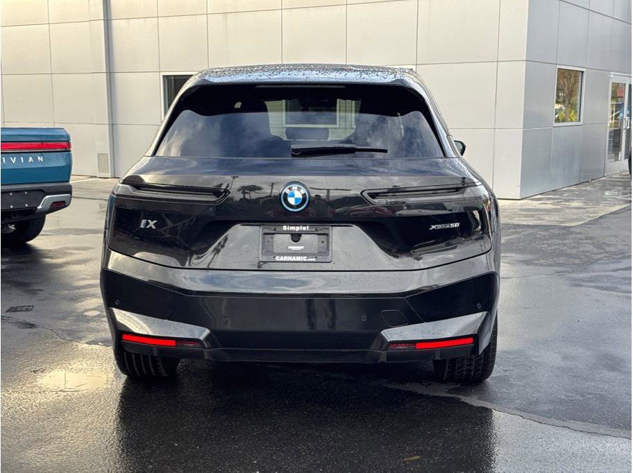 Used 2023 BMW iX xDrive50 w/ Sport Package image 6