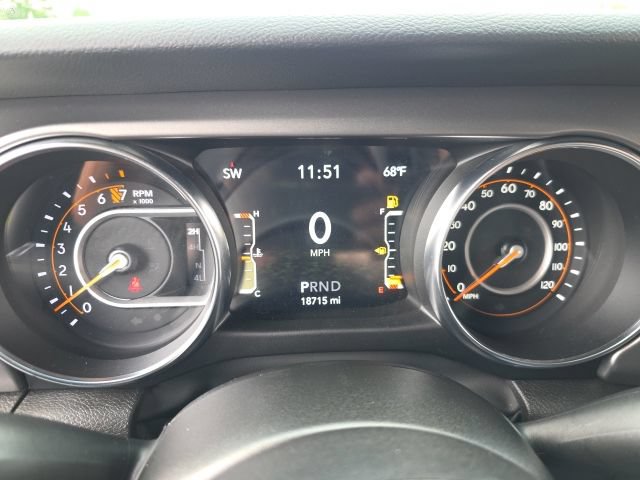 Used 2023 Jeep Gladiator Sport AWD/4WD image 25