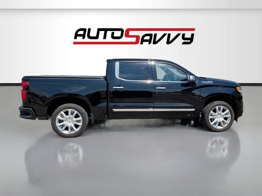 Used 2025 Chevrolet Silverado 1500 High Country w/ High Country Premium Package AWD/4WD image 7