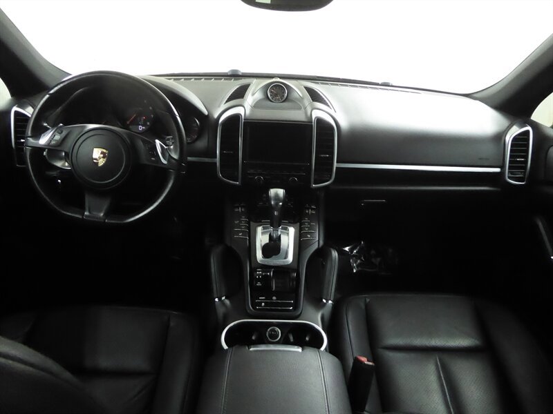 Used 2014 Porsche Cayenne AWD/4WD image 9