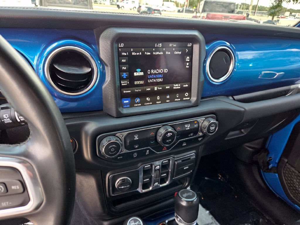 Used 2022 Jeep Wrangler Unlimited Sahara AWD/4WD image 24