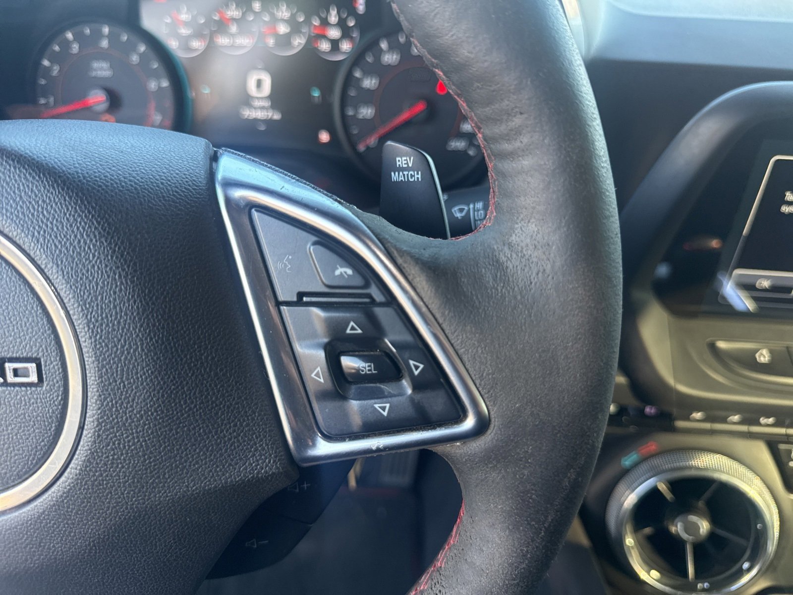 Used 2018 Chevrolet Camaro ZL1 image 10