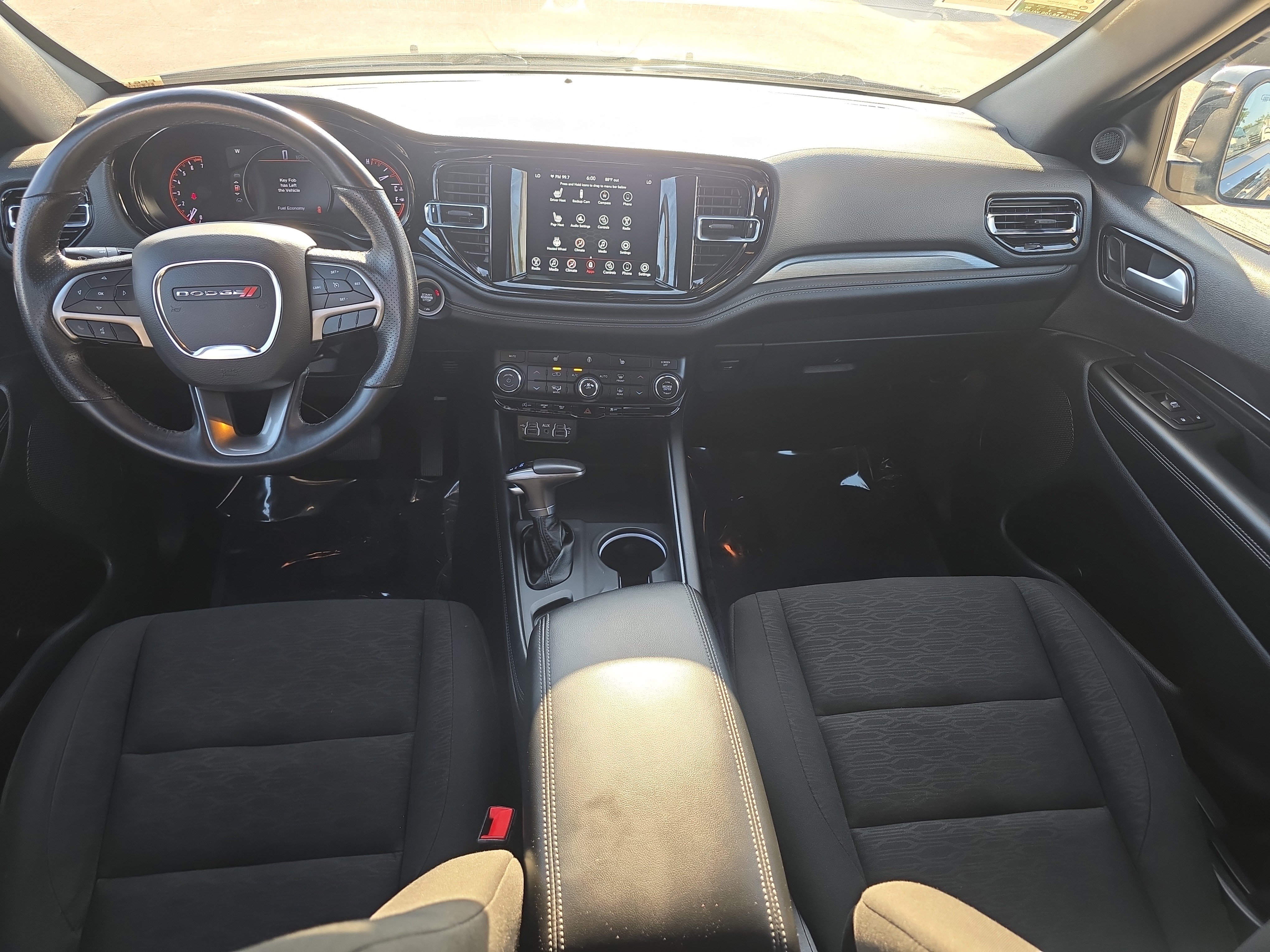 Used 2023 Dodge Durango SXT AWD/4WD image 18
