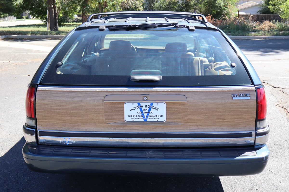 Used 1996 Buick Roadmaster Estate RWD image 6