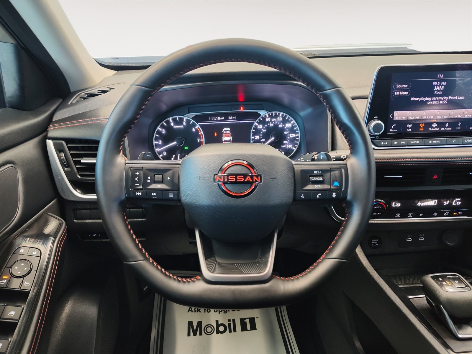 Used 2025 Nissan Rogue SV AWD/4WD image 15