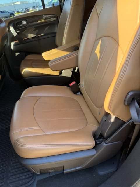 Used 2017 Buick Enclave Leather FWD image 6