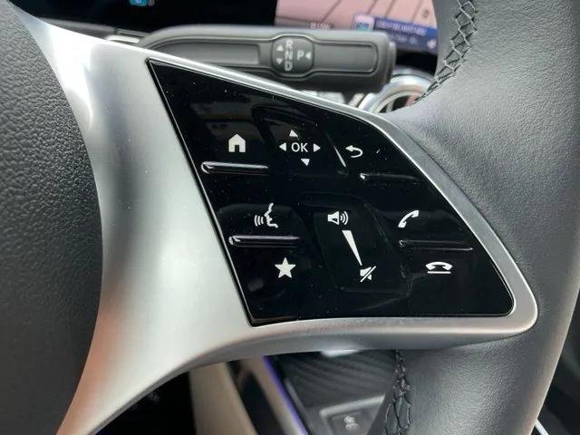 New 2025 Mercedes-Benz GLB 250 image 36