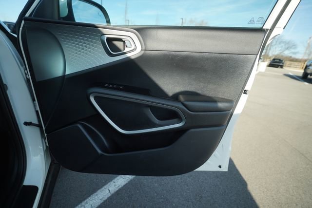 Used 2022 Kia Soul LX w/ Technology Package image 20