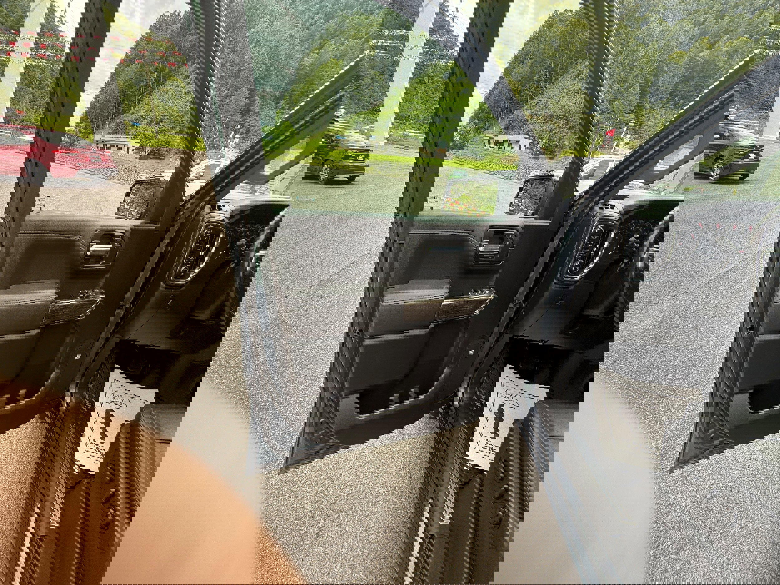 Used 2022 Chevrolet Silverado 1500 RST w/ Convenience Package II image 11