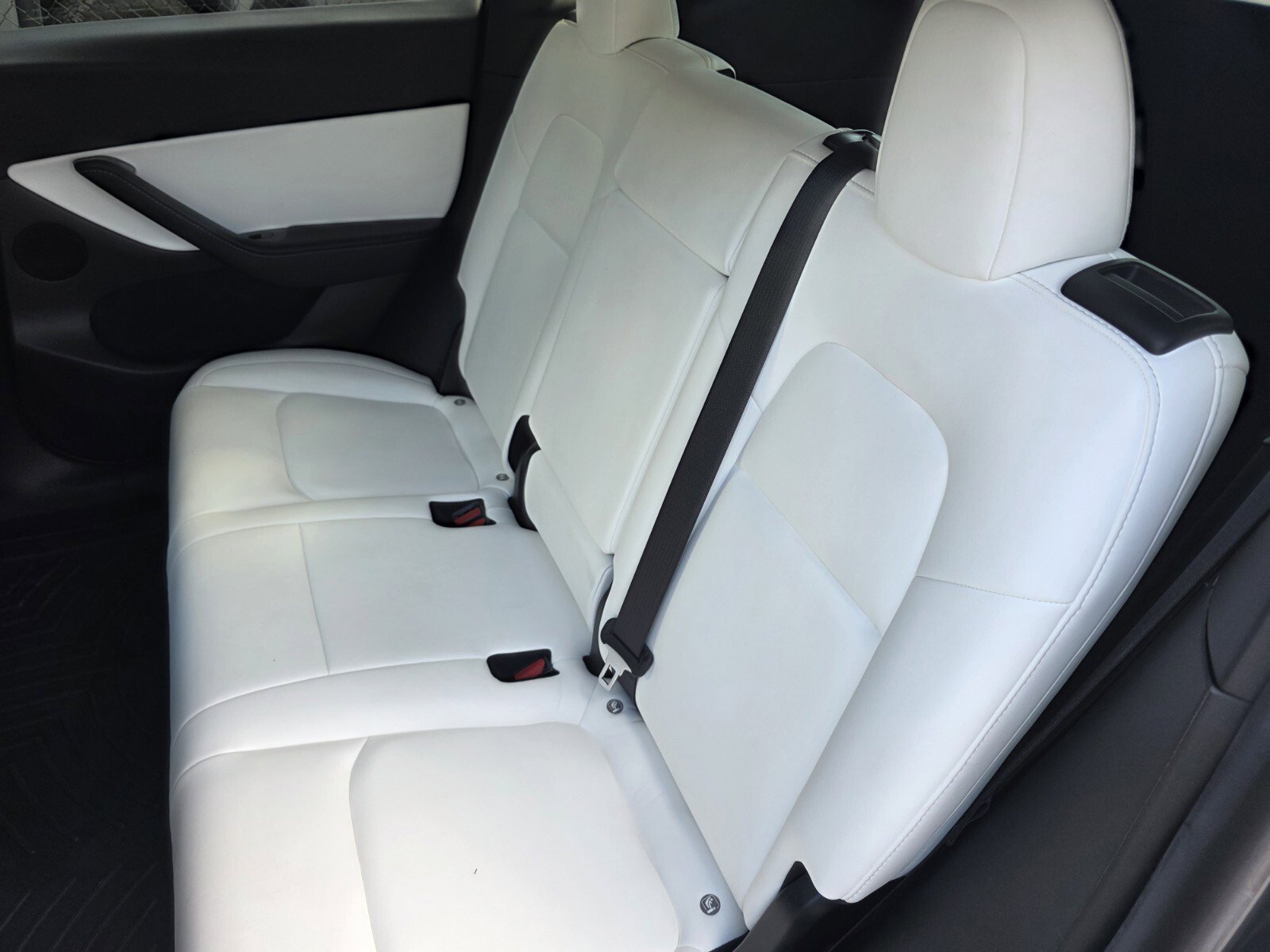 Used 2020 Tesla Model Y Performance image 16
