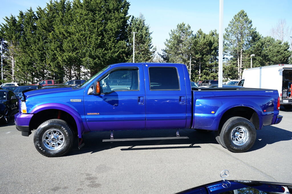 Used 2003 Ford F250 XLT image 2