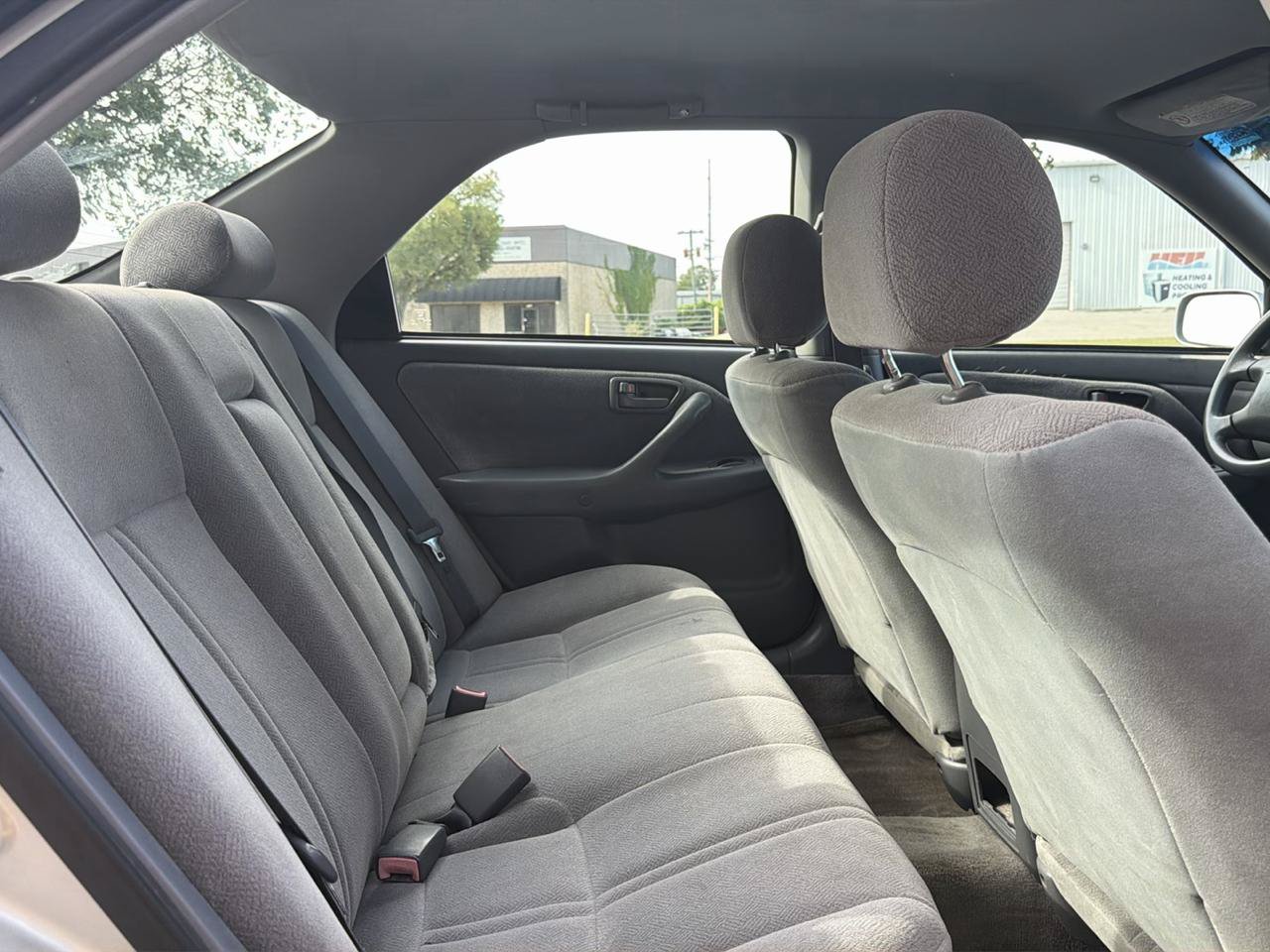 Used 2000 Toyota Camry CE FWD image 22