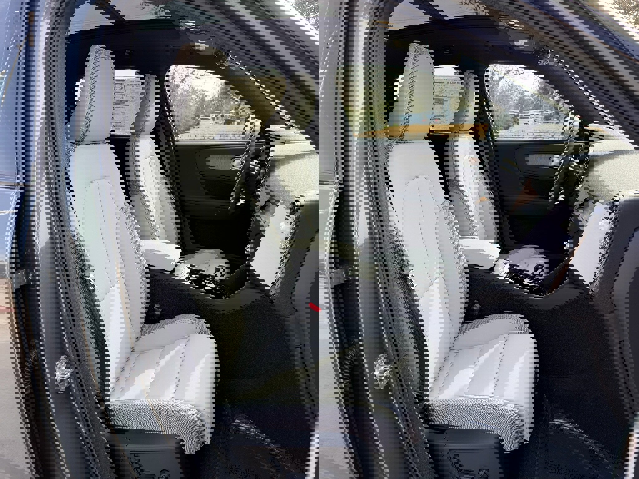 New 2026 Volvo EX40 Plus w/ Protection Package Premier image 8