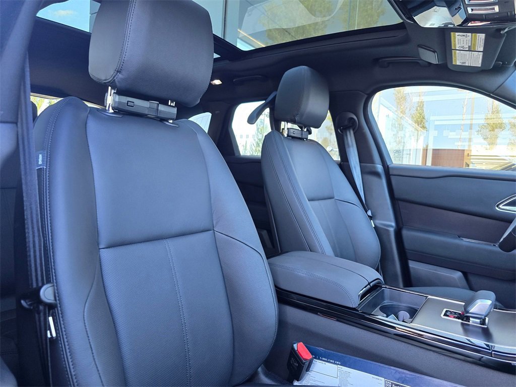 New 2026 Land Rover Range Rover Velar Dynamic SE image 31