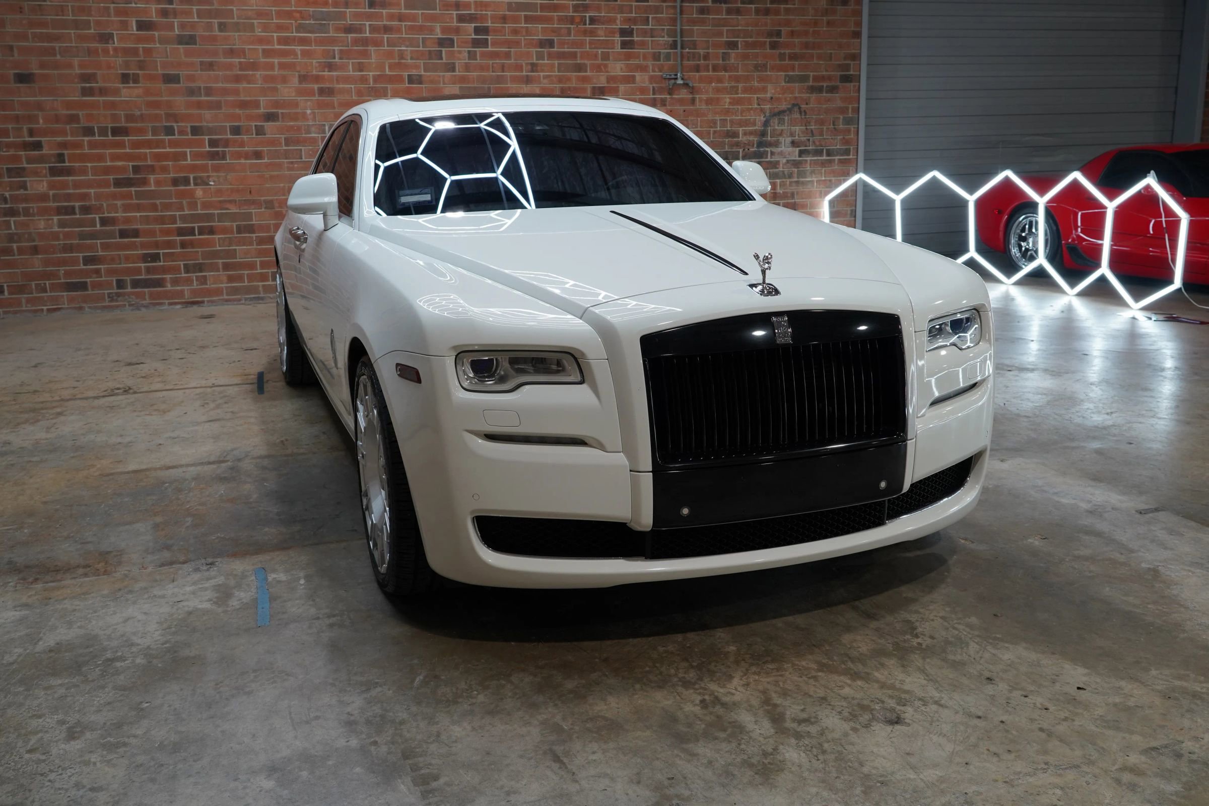 Used 2015 Rolls-Royce Ghost image 4