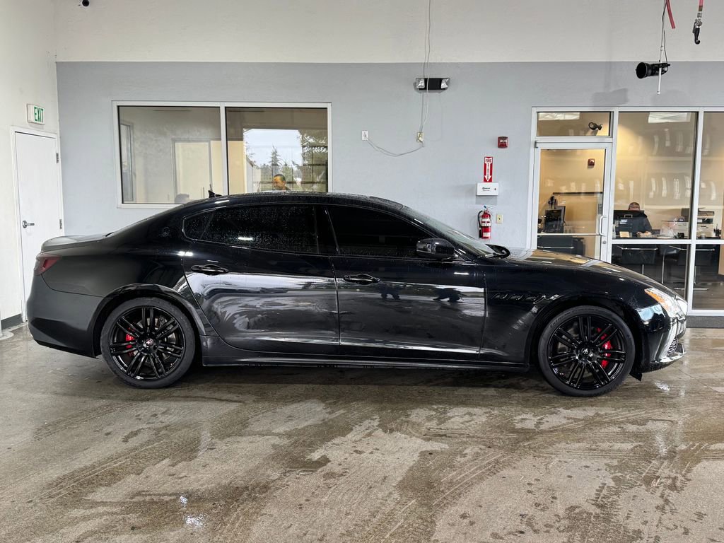 Used 2017 Maserati Quattroporte S image 4