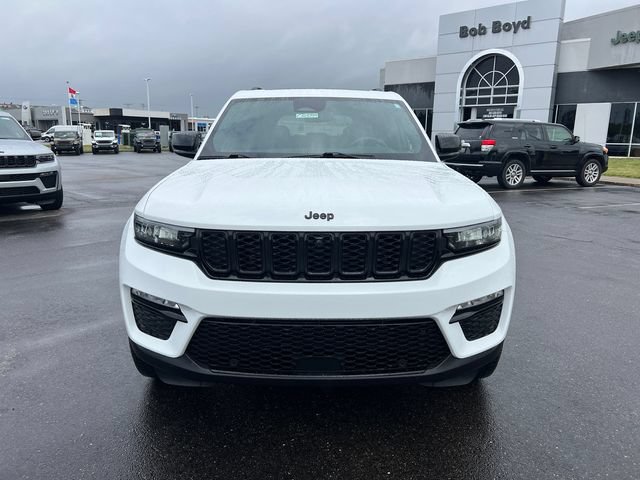 Certified 2025 Jeep Grand Cherokee Limited w/ Luxury Tech Group II AWD/4WD image 2