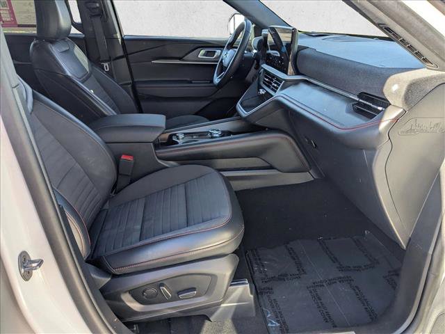 Used 2025 Ford Explorer ST-Line image 19