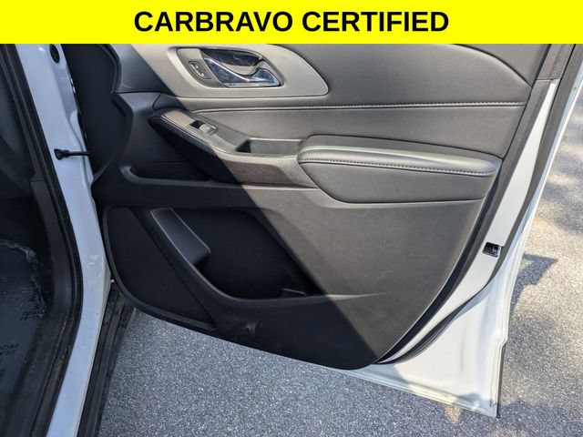 Certified 2023 Chevrolet Traverse LT FWD image 33