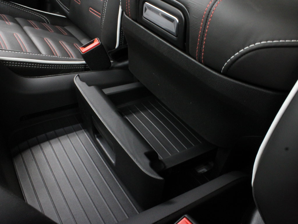Used 2026 GMC Yukon AT4 Ultimate w/ LPO, Floor Liner Package AWD/4WD image 38