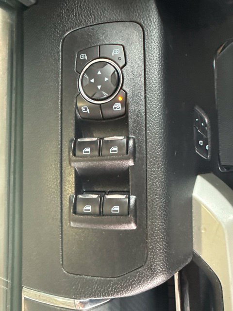Used 2018 Ford F150 Lariat w/ Equipment Group 502A Luxury AWD/4WD image 16