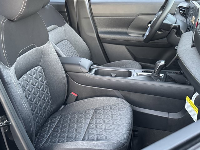New 2026 Nissan Kicks SV FWD image 5