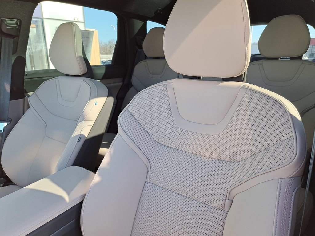 Used 2025 Volvo EX90 Ultra image 21