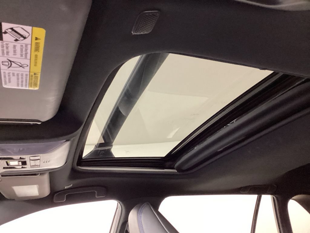 Used 2023 Toyota RAV4 XSE AWD/4WD image 27