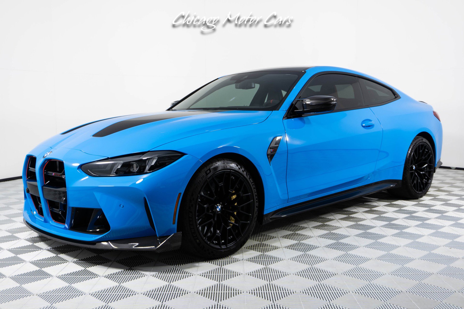 Used 2025 BMW M4 CS image 1
