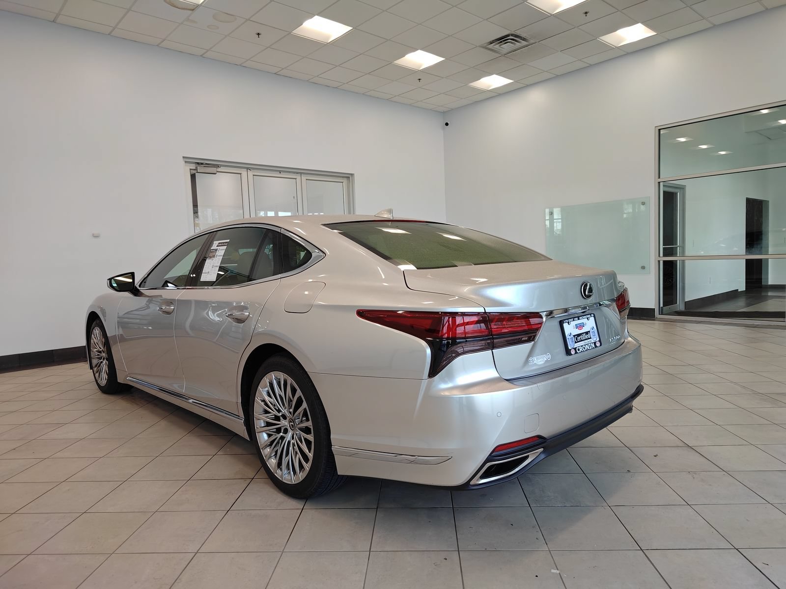 Used 2024 Lexus LS 500 RWD image 5