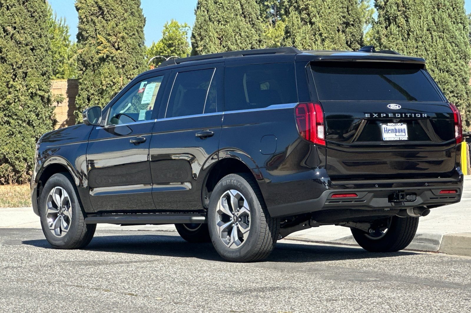 New 2027 Ford Expedition Active RWD image 6