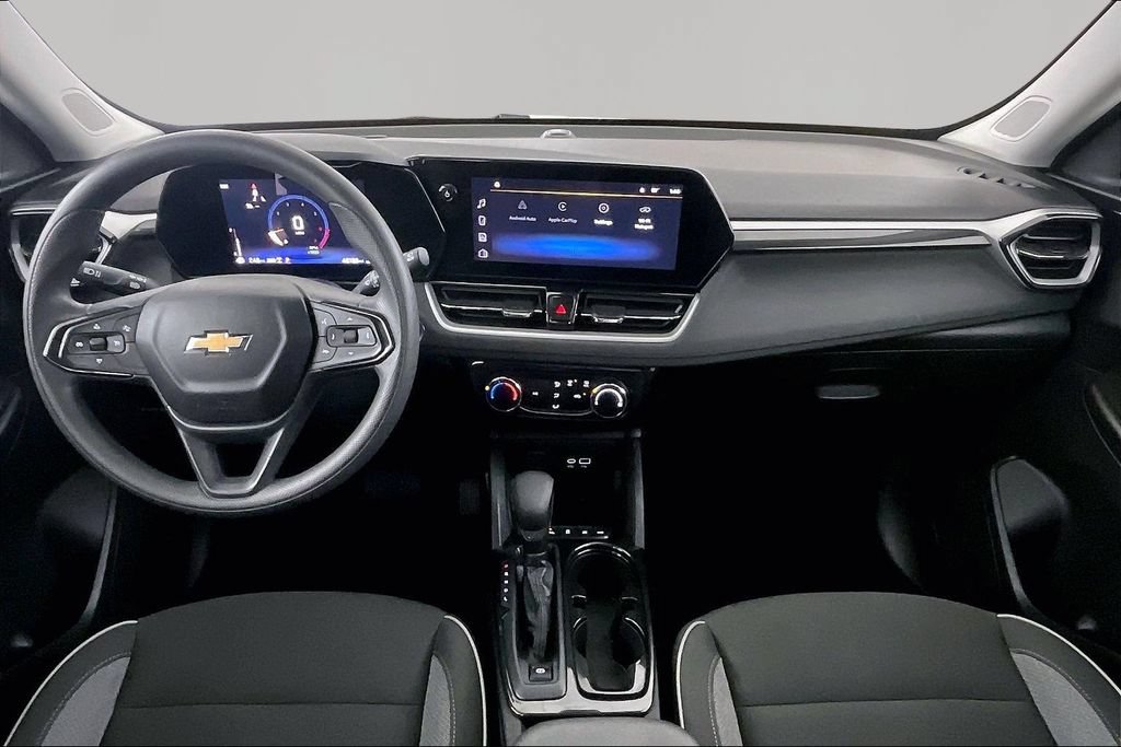 Used 2025 Chevrolet TrailBlazer LT AWD/4WD image 7
