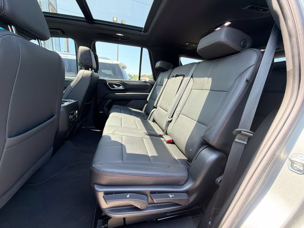 Used 2023 Chevrolet Tahoe RST w/ Luxury Package RWD image 33