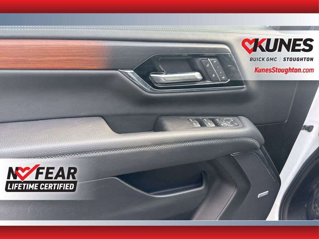 Used 2025 GMC Yukon XL Denali image 19