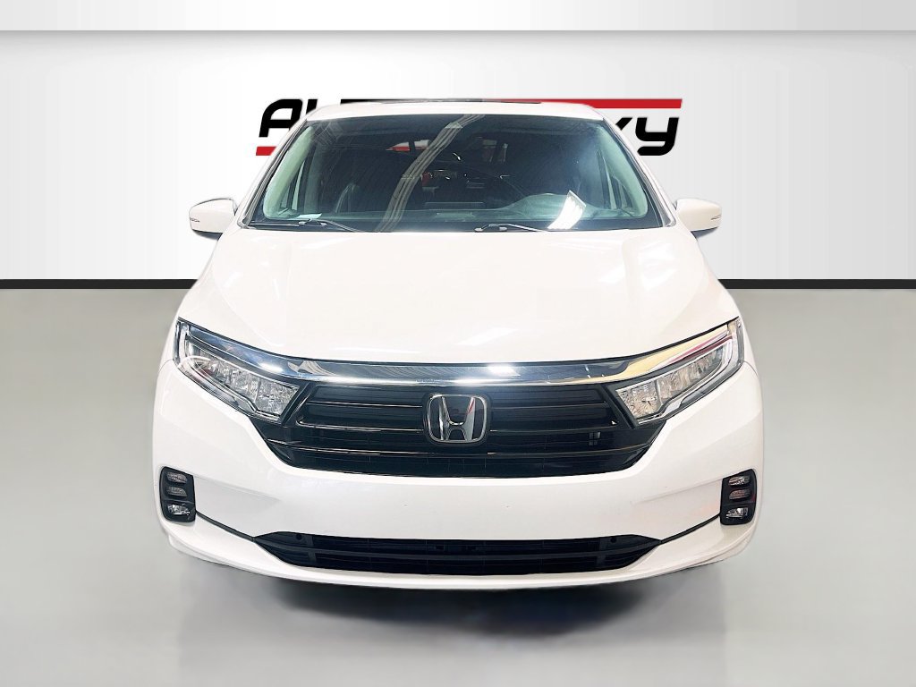 Used 2024 Honda Odyssey EX-L image 2