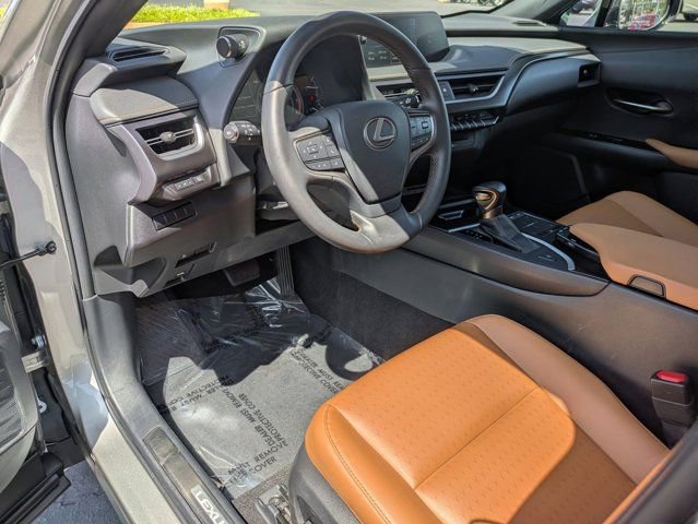 Used 2022 Lexus UX 200 w/ Accessory Package (Z1) FWD image 13