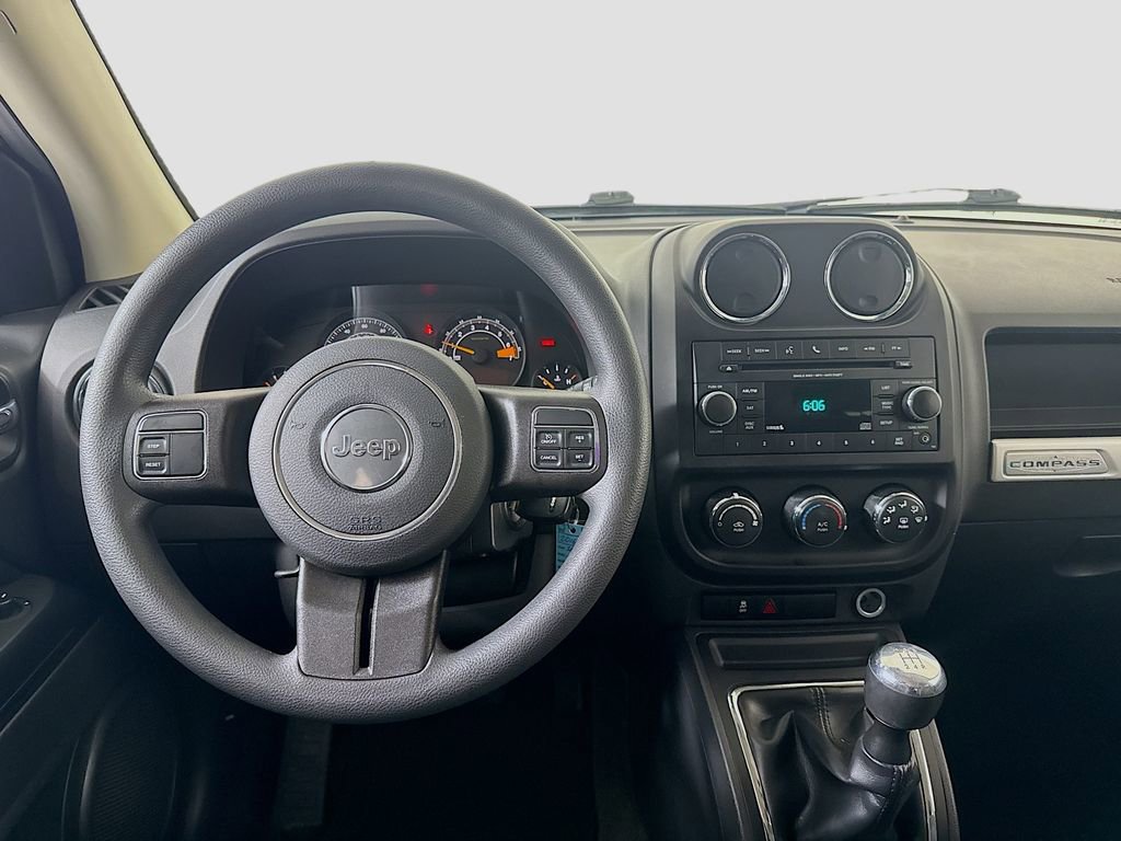 Used 2017 Jeep Compass Sport w/ Power Value Group image 15