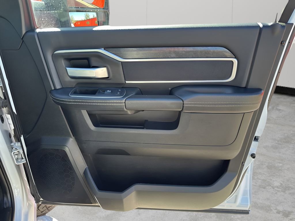 Used 2024 RAM 3500 Big Horn AWD/4WD image 13