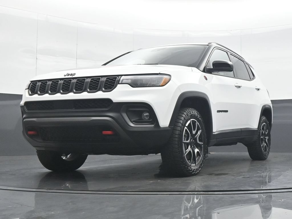 Used 2026 Jeep Compass Trailhawk AWD/4WD image 29