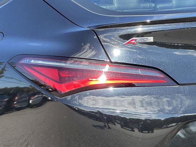 Used 2024 Acura Integra A-Spec FWD image 9