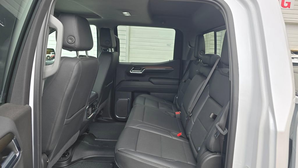 Used 2024 GMC Sierra 1500 Denali w/ Denali Reserve Package AWD/4WD image 16