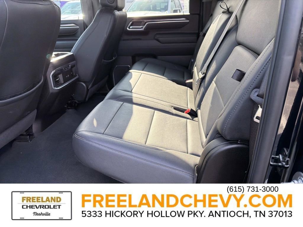 Used 2025 Chevrolet Silverado 2500 LTZ w/ LTZ Plus Package image 19