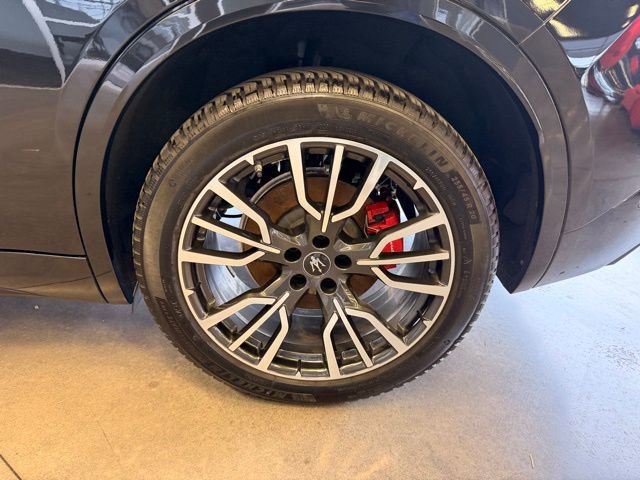 Used 2024 Maserati Grecale GT AWD/4WD image 12