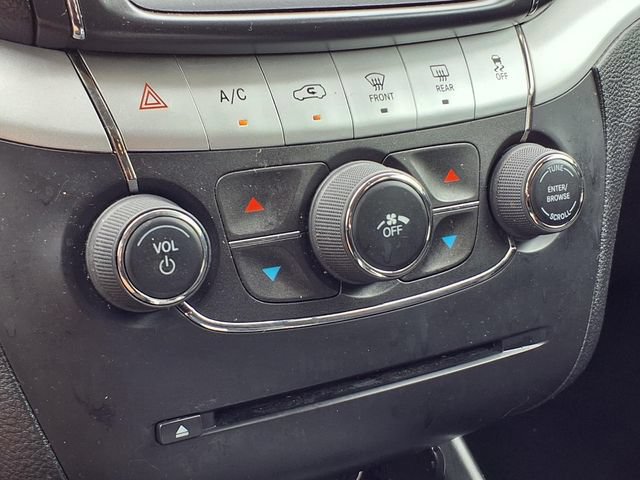 Used 2019 Dodge Journey SE FWD image 11