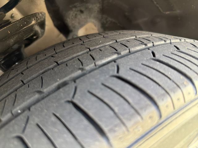 Used 2020 Toyota Camry XLE image 10