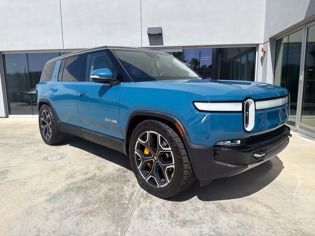 Used 2023 Rivian R1S Launch Edition Quad AWD/4WD image 1