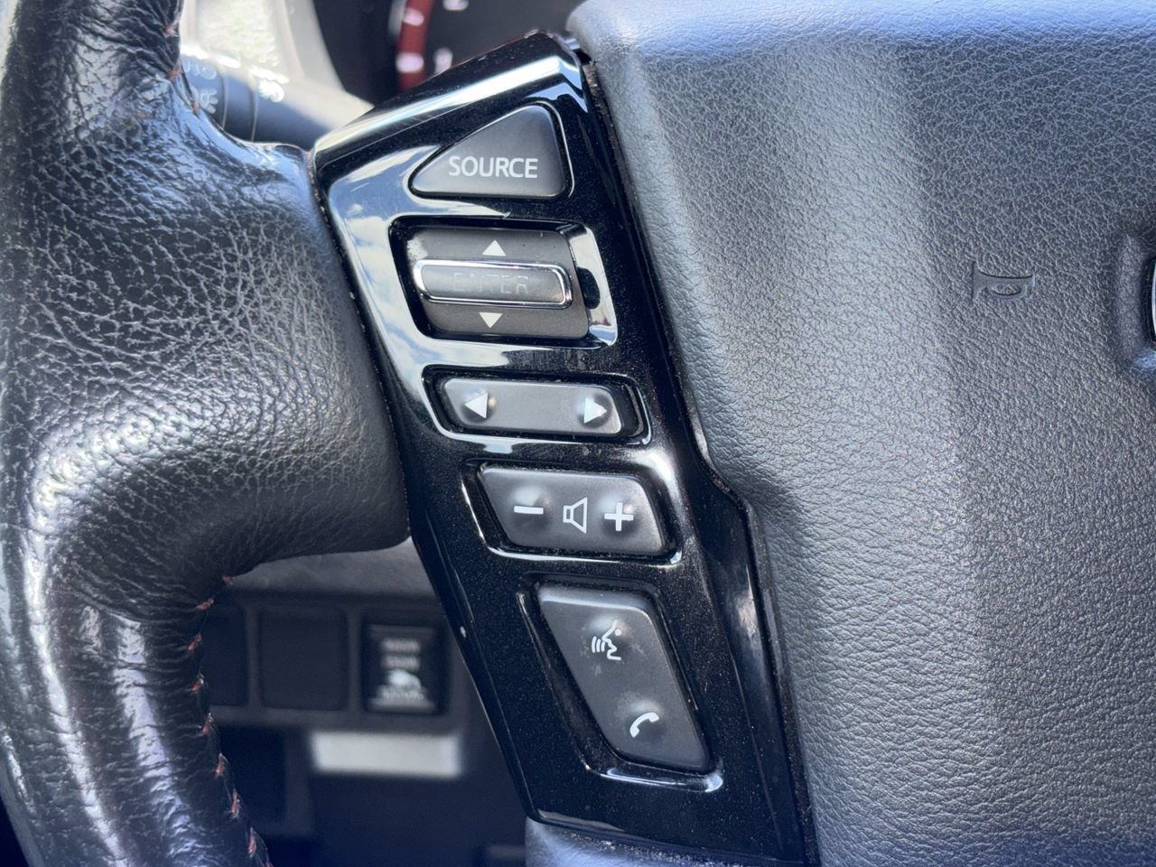 Used 2024 Nissan Frontier Pro-X w/ Pro Convenience Package RWD image 10